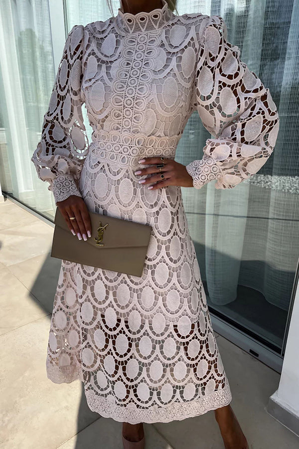 Avencea – Dress – Elegant – Modern Style with Lace – Ideal for Brunch and Walks