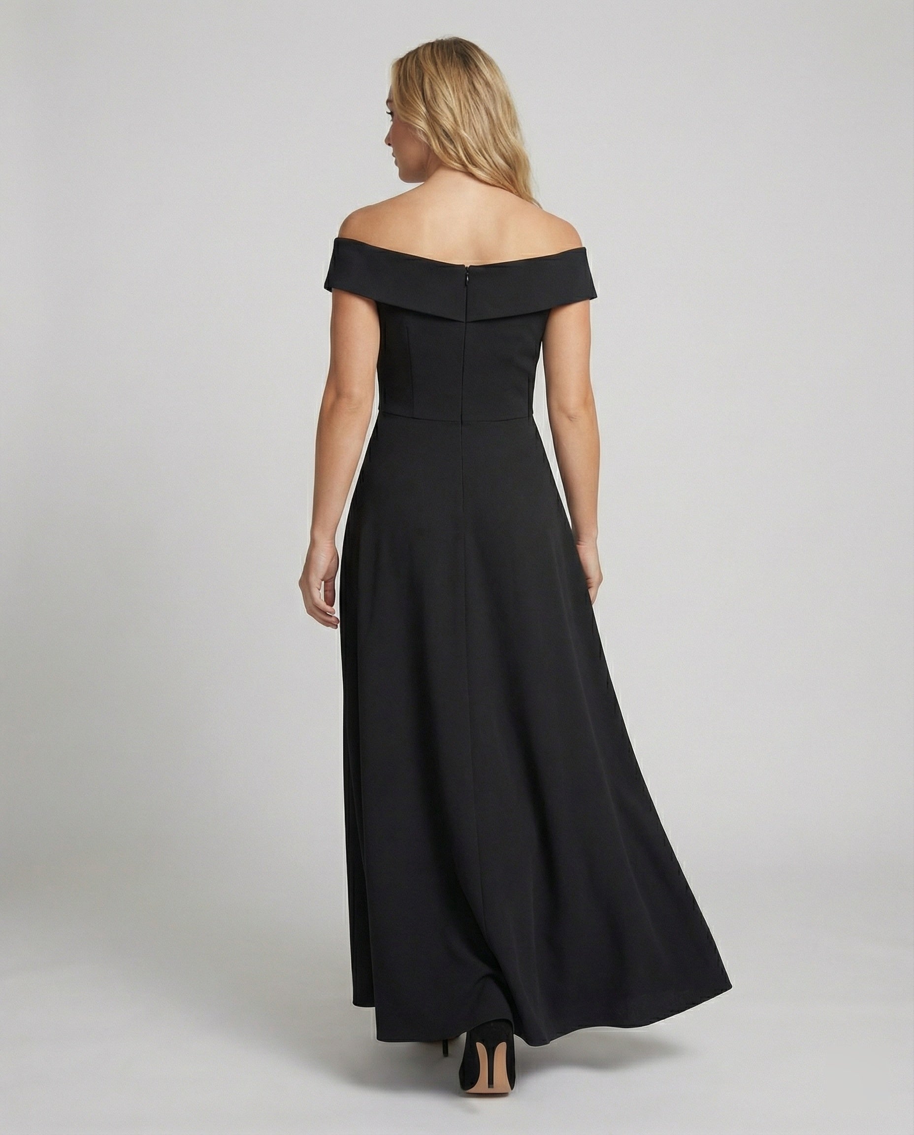 Women's Evening Dress | Polyester | Off-Shoulder Tailored Long Silhouette | Comfortable Fit