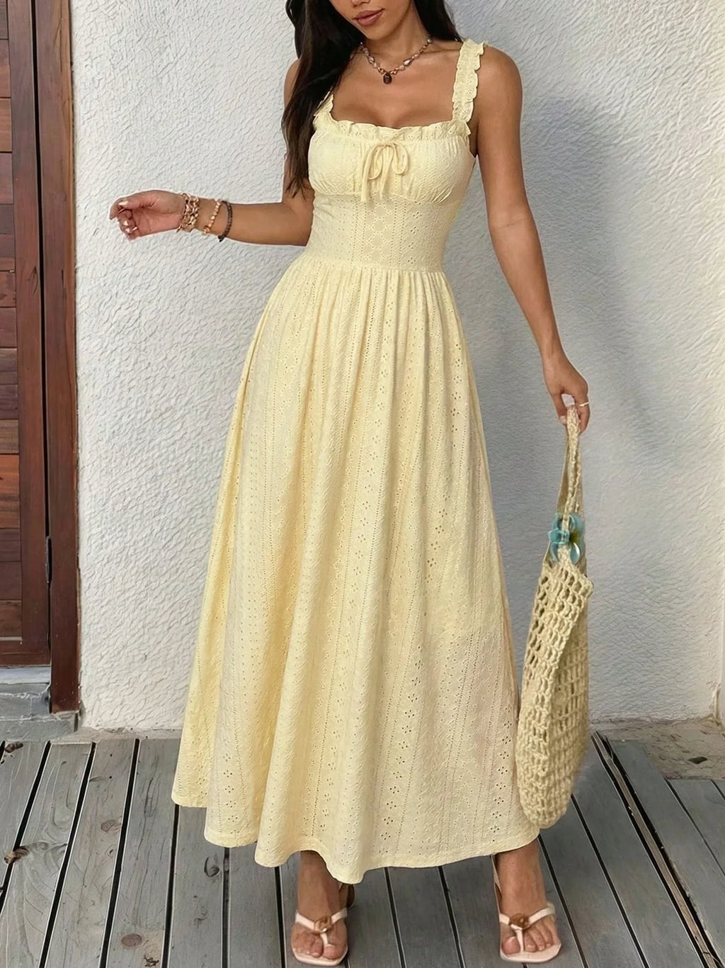 Women's Solid Color Spaghetti Strap Dress, Stylish Sleeveless Long Dress, Suitable for Beach or Casual Outings.