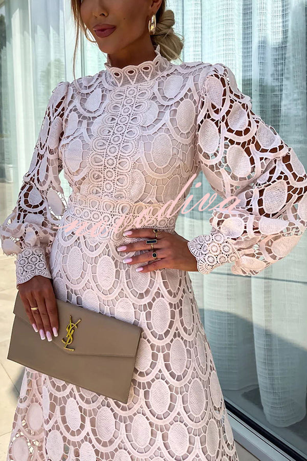 Avencea – Dress – Elegant – Modern Style with Lace – Ideal for Brunch and Walks