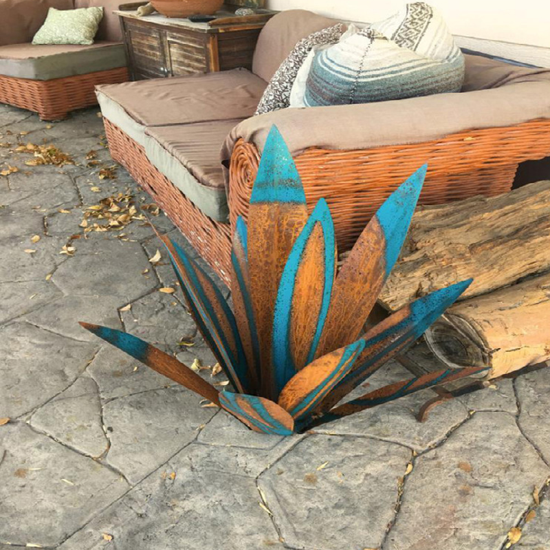 Artificial Metal Agave Plant for Garden and Terrace Decoration 27 to 35 cm