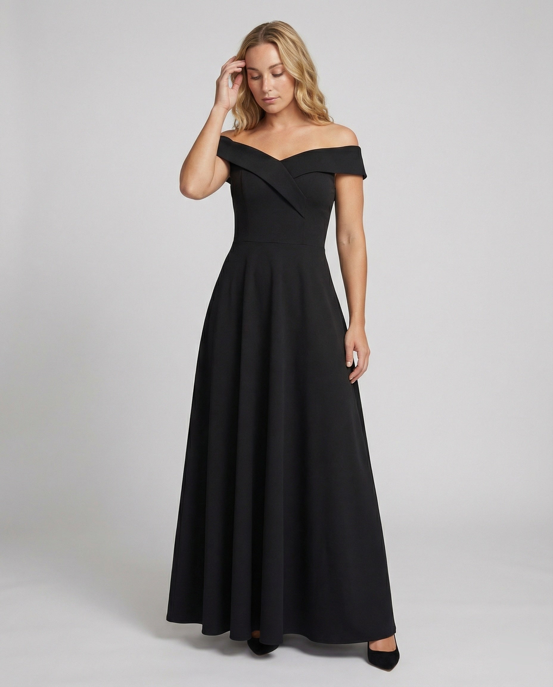 Women's Evening Dress | Polyester | Off-Shoulder Tailored Long Silhouette | Comfortable Fit